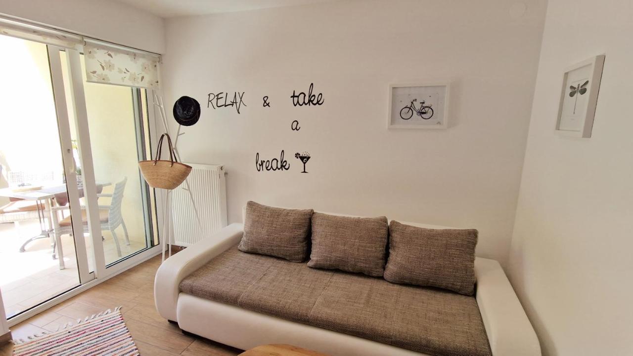 Apartment Pipo Кърк Екстериор снимка